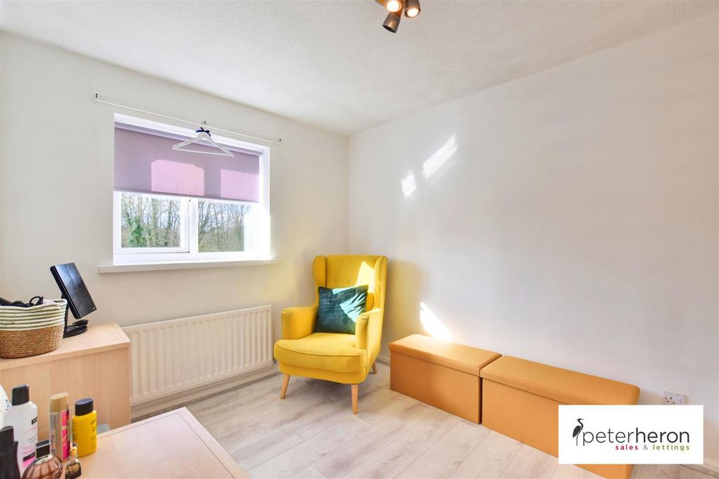 Bedroom 2 (rear)
