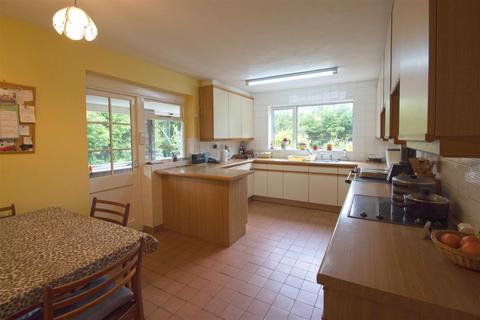 4 bedroom detached bungalow for sale, Felindre, Knighton