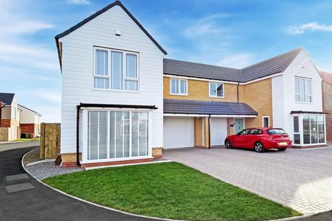 3 bedroom semi-detached house for sale, Coastview Close, Hartlepool, TS24 0
