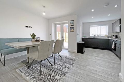 3 bedroom semi-detached house for sale, Coastview Close, Hartlepool, TS24 0