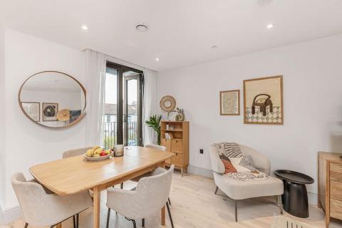 1 bedroom flat for sale, Station Road, Wimbledon