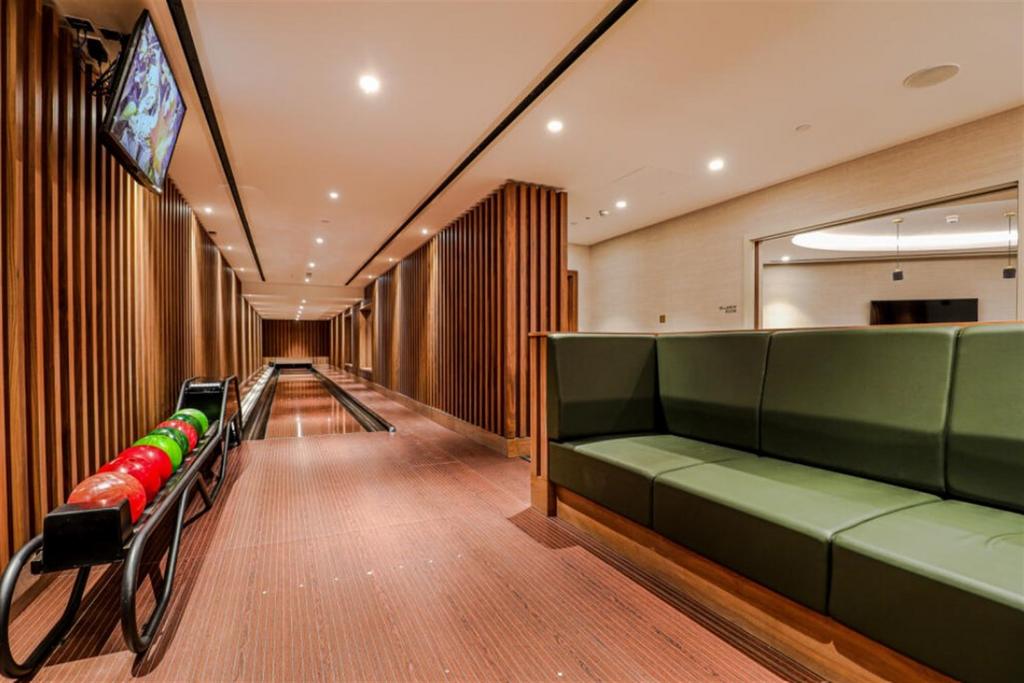 Bowling Alley