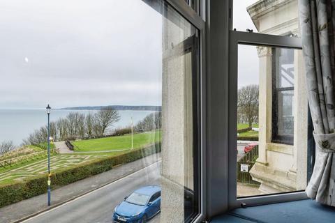 3 bedroom apartment for sale, The Crescent, Filey