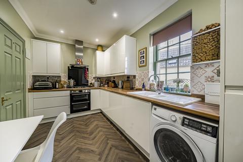 4, Clarendon House Beckspool Road, Frenchay, Bristol, BS16 1ND