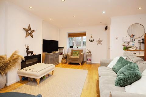undefined, Woodford Close, Cardiff, CF5