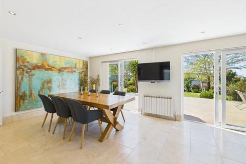 4 bedroom detached house for sale, Spacious & detached 4 bed family home with stunning garden in St Ouen