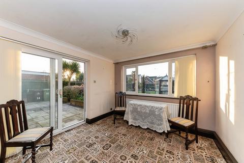 14 Ainsworth Road, Immingham, DN40 2BJ