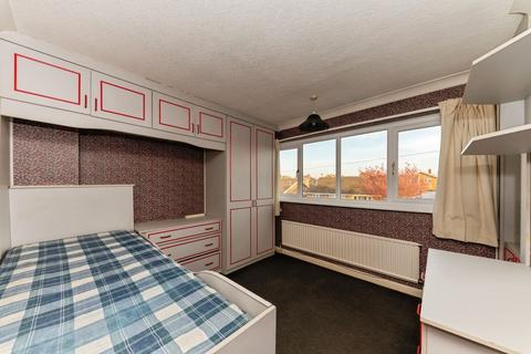 14 Ainsworth Road, Immingham, DN40 2BJ
