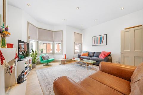 2 bedroom flat for sale, Brading Road, SW2