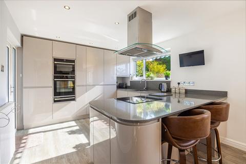 4 bedroom detached house for sale, Whidborne Avenue, Torquay