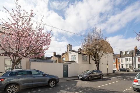 2 bedroom flat for sale, Stephendale Road, Fulham, London