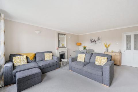 7 Rembrandt Court, Epsom, KT19 0SB