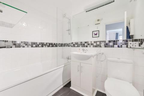 7 Rembrandt Court, Epsom, KT19 0SB