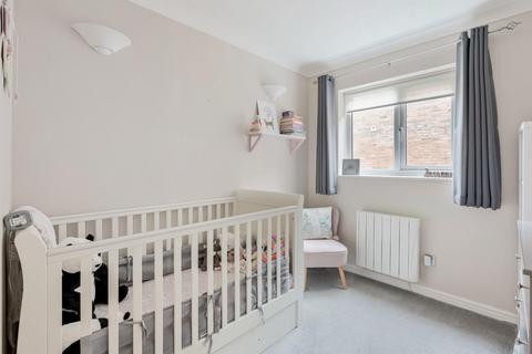 7 Rembrandt Court, Epsom, KT19 0SB