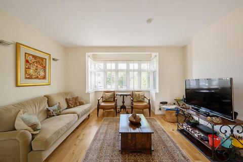 21 Wessex Gardens, London, NW11 9RS