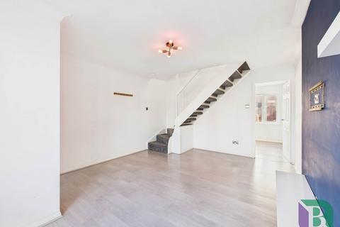 2 bedroom terraced house for sale, Kensington Drive, Milton Keynes MK8
