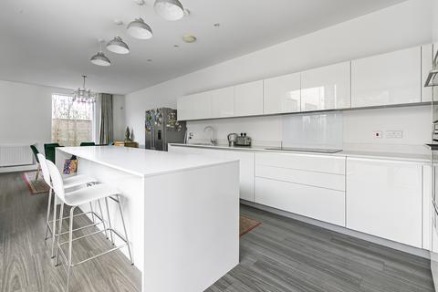 1 Hobson Road, Trumpington, Cambridge, CB2 9EH