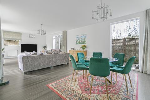 1 Hobson Road, Trumpington, Cambridge, CB2 9EH