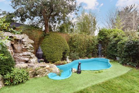 31 Amherst Road, London, W13 8LX