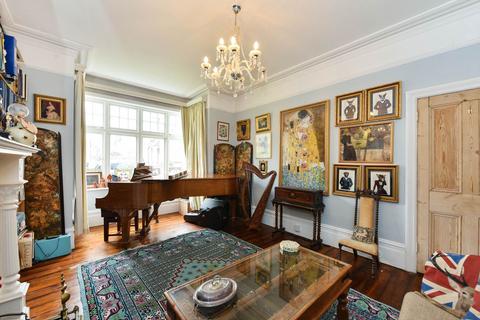 31 Amherst Road, London, W13 8LX