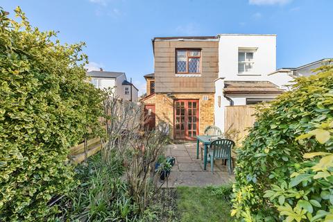14 Gomer Place, Teddington, TW11 9AR