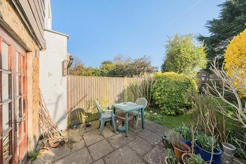 14 Gomer Place, Teddington, TW11 9AR