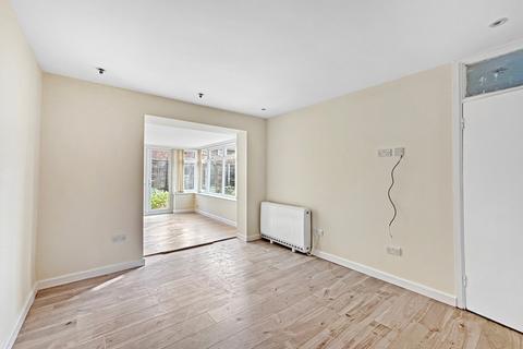 2 bedroom bungalow for sale, Regent Close, Brightlingsea, Colchester, CO7