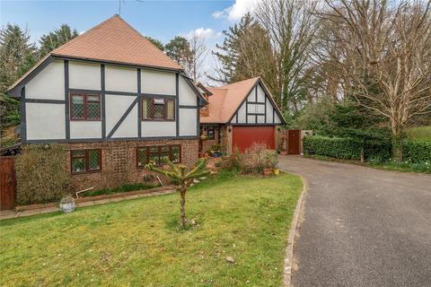 5 bedroom detached house for sale, Broad Ha'penny, Wrecclesham, Farnham, Surrey, GU10