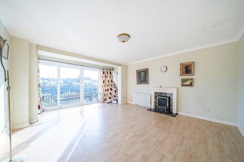 6 Colnebridge Close, Staines, TW18 4RZ