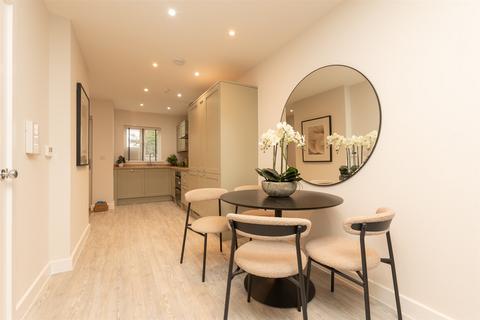 2 bedroom terraced house for sale, Waterside, Warwick Crescent, Rochester, Kent