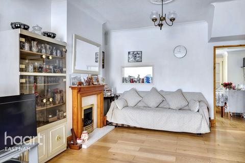 3 bedroom terraced house for sale, Sixth Avenue, London