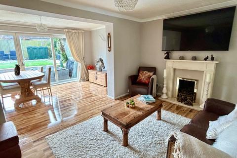 Brackenrigg Daventry Road, Norton, Daventry, NN11 2ND