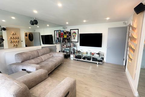 1 bedroom flat for sale, West Street, Brighton, BN1