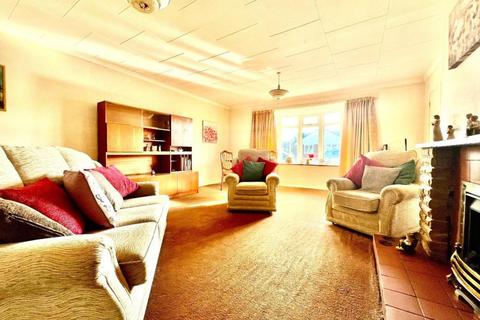 3 bedroom semi-detached bungalow for sale, Farm Grove, Newport