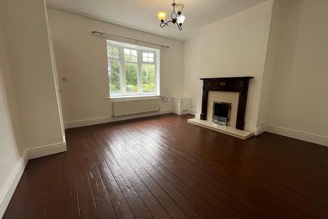 undefined, Spring Bank, Stalybridge SK15