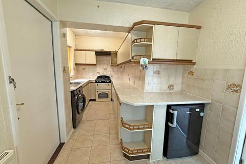 2 bedroom semi-detached bungalow for sale, Fenton Road, Hollywood, B47 5LS