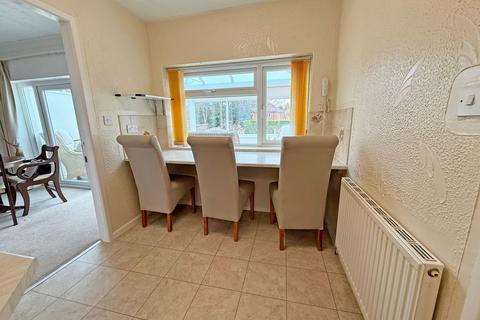 2 bedroom semi-detached bungalow for sale, Fenton Road, Hollywood, B47 5LS
