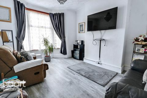 70 Beckett Road, Wheatley, Doncaster, DN2 4AJ