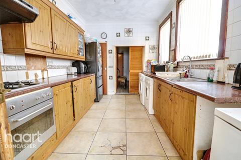 70 Beckett Road, Wheatley, Doncaster, DN2 4AJ