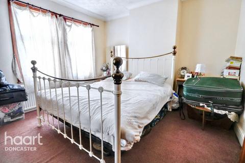 70 Beckett Road, Wheatley, Doncaster, DN2 4AJ