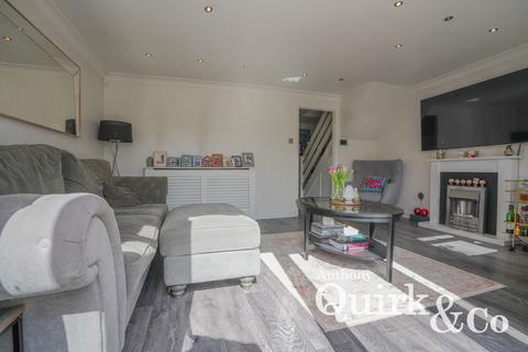6 South Road, South Ockendon, RM15 6NU