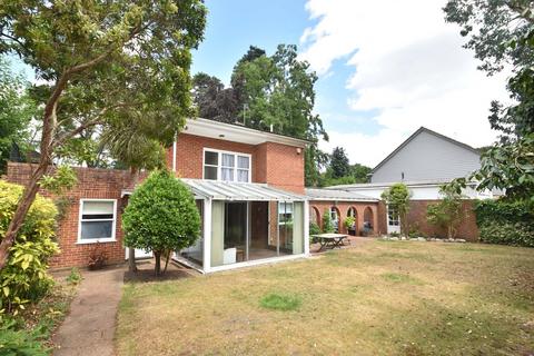 3 bedroom detached house for sale, Firlands, Weybridge, KT13