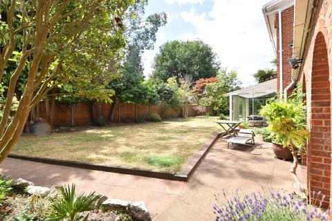 3 bedroom detached house for sale, Firlands, Weybridge, KT13