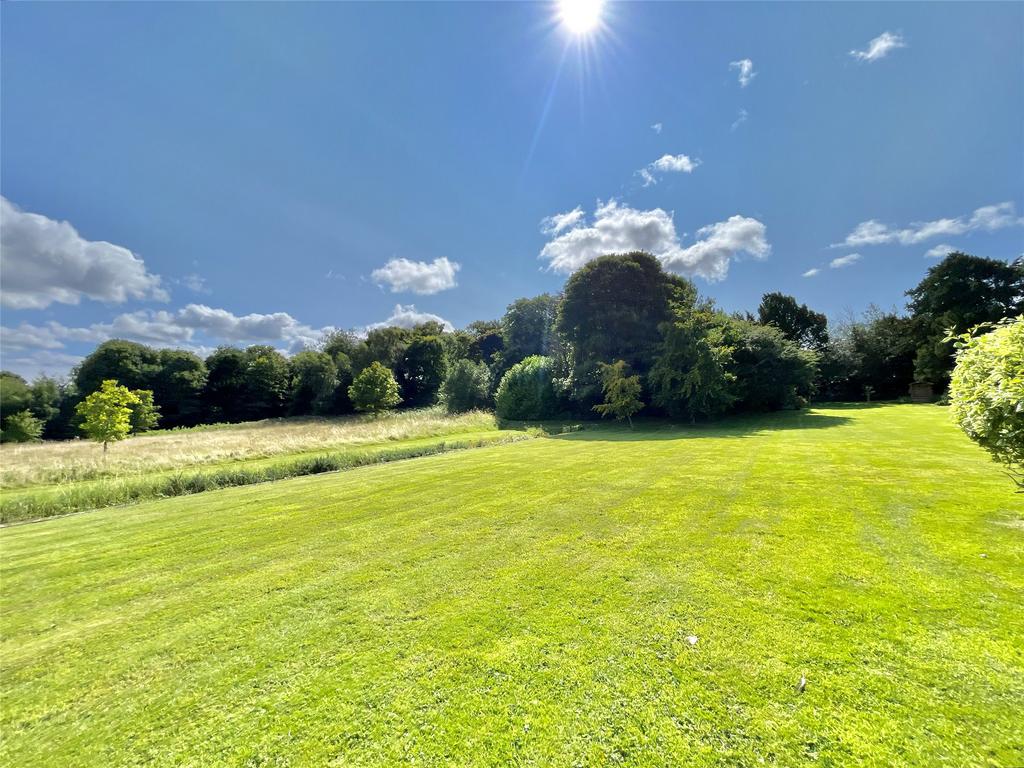 Communal Grounds
