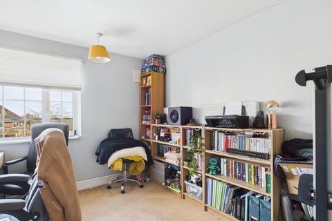 101 Strongbow Crescent, Eltham, London, SE9 1DW