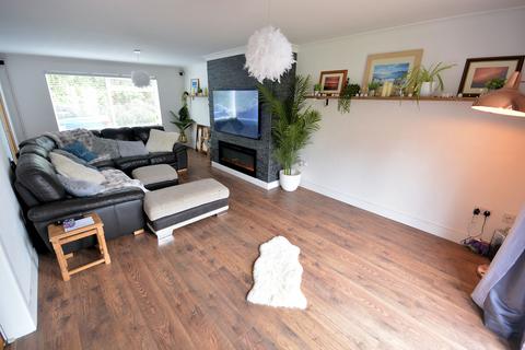 91 Greenhayes, Broadstone, BH18 8LZ