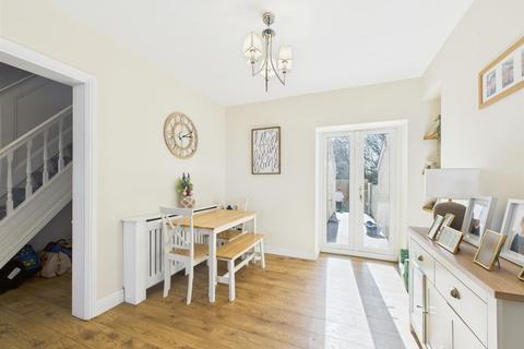 24 Acland Road, Bridgend, CF31 1TF