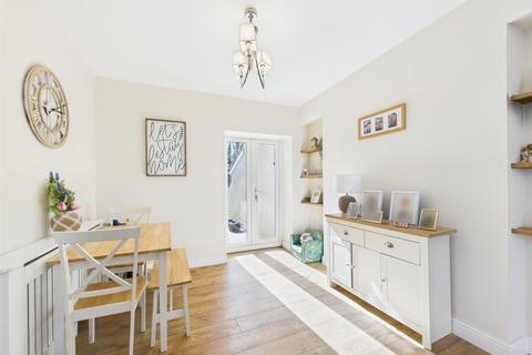 24 Acland Road, Bridgend, CF31 1TF