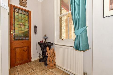 2 bedroom apartment for sale, Ethelbert Road, Birchington, Kent
