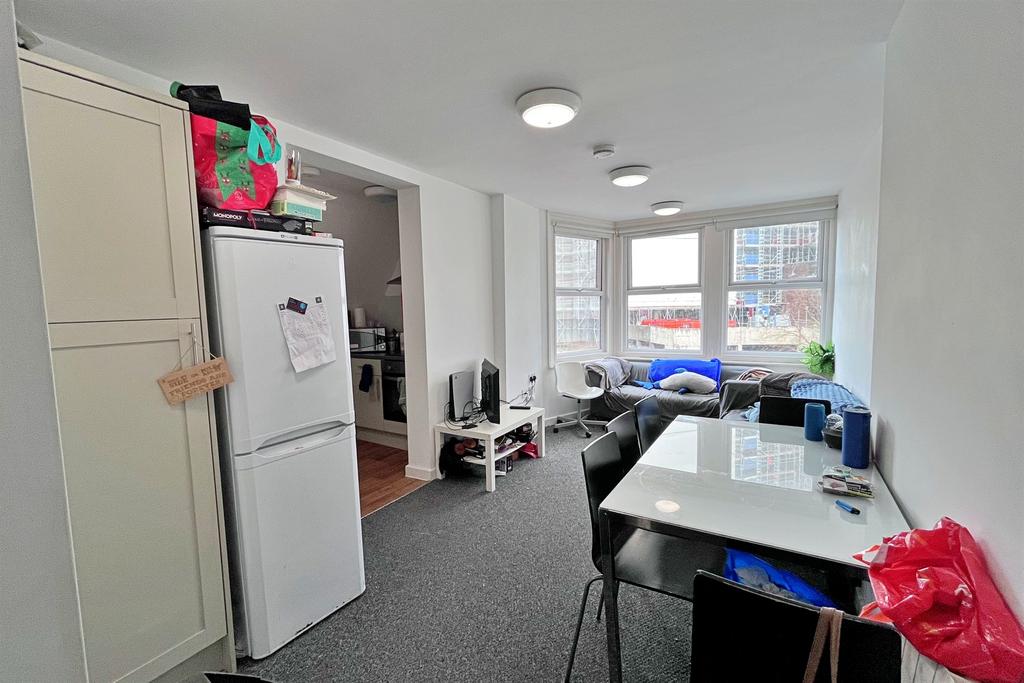 Living Kitchen Area
